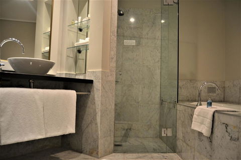 Radisson Blu Plaza Hotel Sydney - Dalby Accommodation 40
