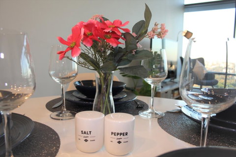Stunning Views Sydney Olympic Park - Dalby Accommodation 1