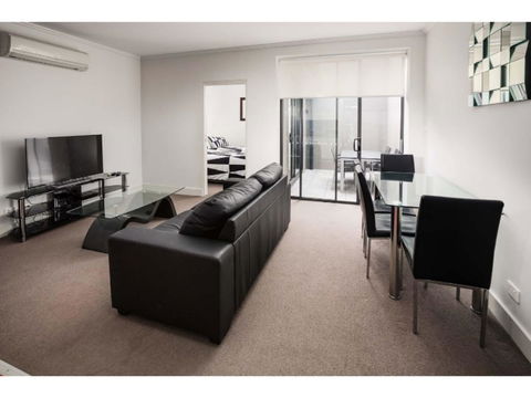 The Star Apartments - Dalby Accommodation 2