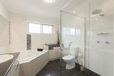 Wagga RSL Club Motel - Dalby Accommodation 39