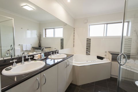 Wagga RSL Club Motel - Dalby Accommodation 40