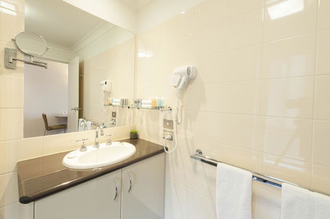 Wagga RSL Club Motel - Dalby Accommodation 2