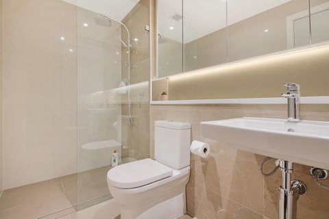 Brand New 3 Bedrooms Apt With Waterfront View - Dalby Accommodation 1