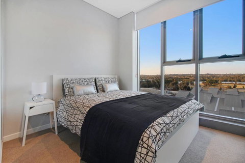 Brand New 3 Bedrooms Apt With Waterfront View - Dalby Accommodation 16