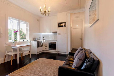 BONDI BEACH PRIME 1 Bedroom + Sunroom - Dalby Accommodation 0