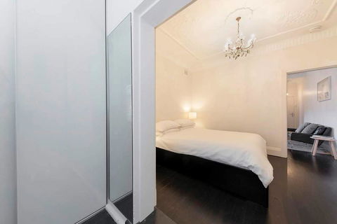 BONDI BEACH PRIME 1 Bedroom + Sunroom - Dalby Accommodation 4