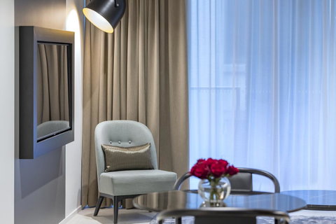 SKYE Suites Sydney - Dalby Accommodation 11