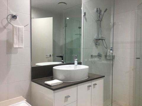Specious Apartment With 2 Large Bedrooms - Dalby Accommodation 10