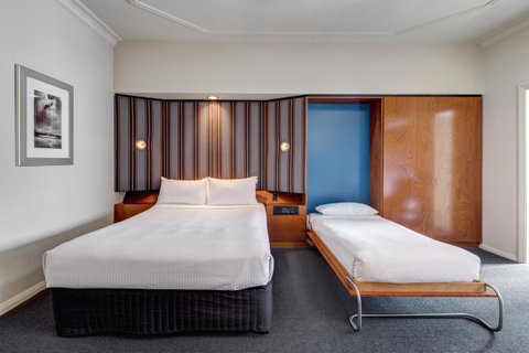 Regents Court Sydney - Dalby Accommodation 5