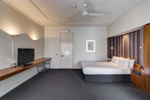 Regents Court Sydney - Dalby Accommodation 4