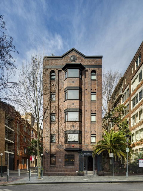 Regents Court Sydney - Dalby Accommodation 1