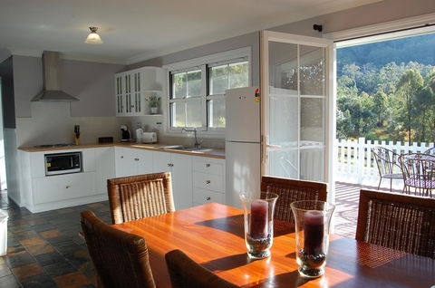 Cadair Cottages - Dalby Accommodation 6