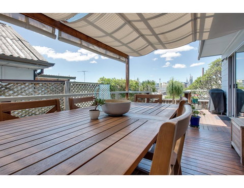 Spacious Cottage With Views, 10 Mins From The City - Dalby Accommodation 8