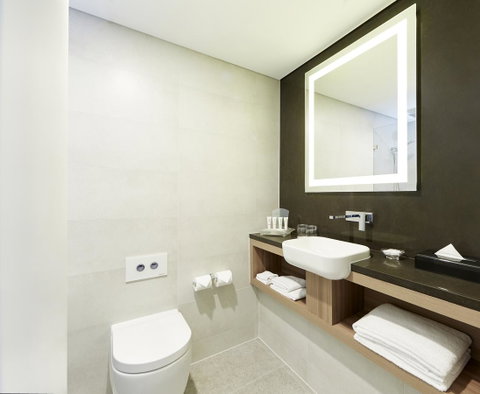 Furama Darling Harbour - Dalby Accommodation 23