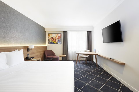 Furama Darling Harbour - Dalby Accommodation 26