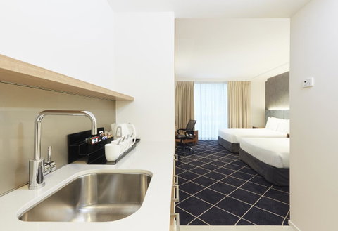Furama Darling Harbour - Dalby Accommodation 38