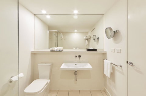 Furama Darling Harbour - Dalby Accommodation 34