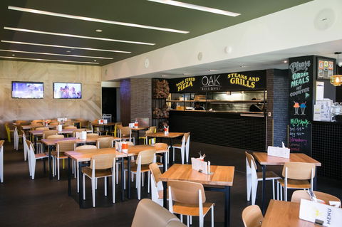Alpha Hotel Eastern Creek - Dalby Accommodation 9