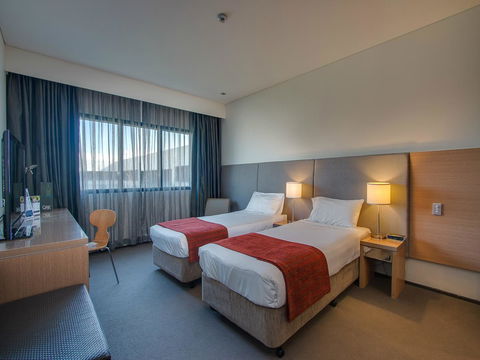 Alpha Hotel Eastern Creek - Dalby Accommodation 1