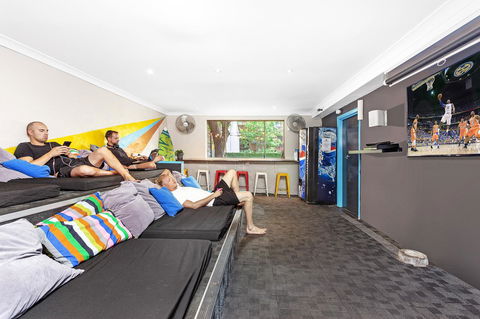 Summer House Kings Cross - Dalby Accommodation 9