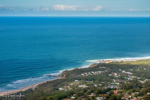 Valla's Beach House - Dalby Accommodation 0