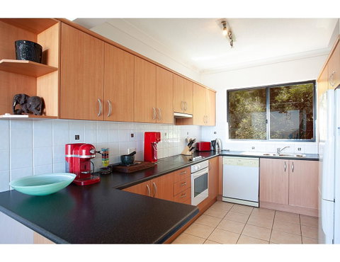 Ocean Views And Sea Breezes Over Bondi Beach - Dalby Accommodation 6