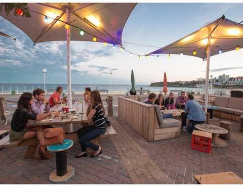 Ocean Views And Sea Breezes Over Bondi Beach - Dalby Accommodation 20