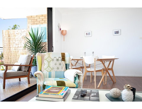 Ocean Views And Sea Breezes Over Bondi Beach - Dalby Accommodation 3