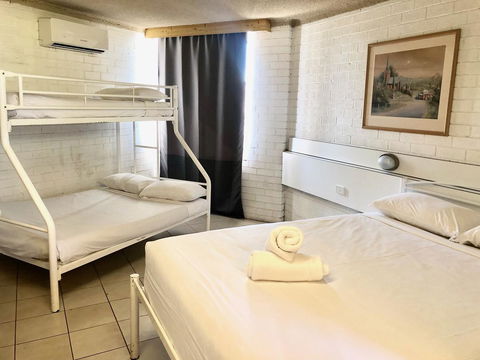 Marco Polo Motor Inn Sydney - Dalby Accommodation 9