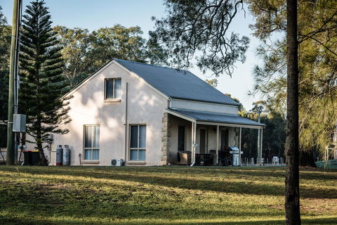 Madigan Wine Country Cottages - Dalby Accommodation 38