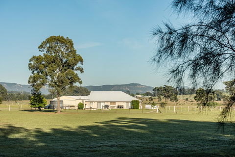 Madigan Wine Country Cottages - Dalby Accommodation 31