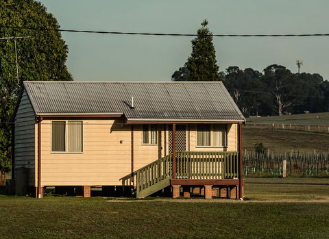 Madigan Wine Country Cottages - Dalby Accommodation 34