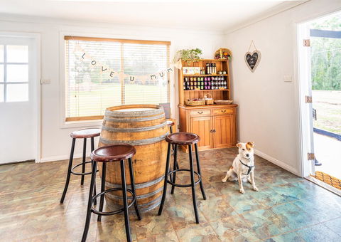 Madigan Wine Country Cottages - Dalby Accommodation 23