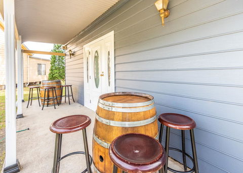 Madigan Wine Country Cottages - Dalby Accommodation 21