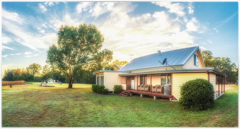 Madigan Wine Country Cottages - Dalby Accommodation 1