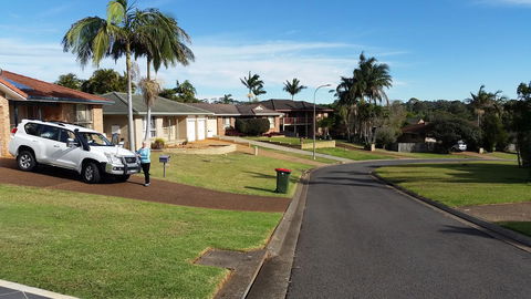 Twin Palms Holiday House At Lighthouse - Dalby Accommodation 8