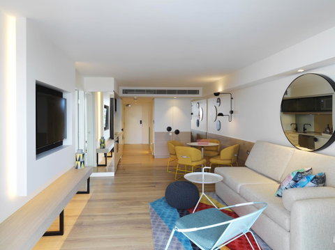 QT Bondi - Dalby Accommodation 9