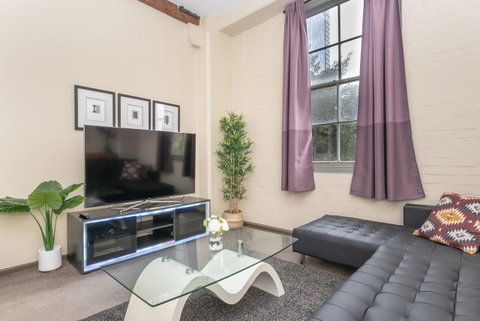 Classic 2 BR Apt In Pyrmont - Dalby Accommodation 1