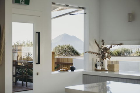 Salt At Shoal Bay - Dalby Accommodation 2