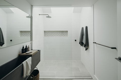 Salt At Shoal Bay - Dalby Accommodation 35