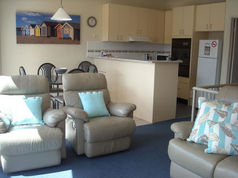 Beaches Apartments Merimbula - Dalby Accommodation 2