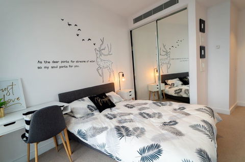 Two Bedroom Darling Harbour Apt Chinatown CBD UTS - Dalby Accommodation 22