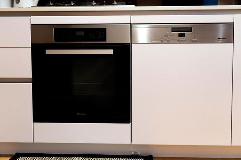 Two Bedroom Darling Harbour Apt Chinatown CBD UTS - Dalby Accommodation 23