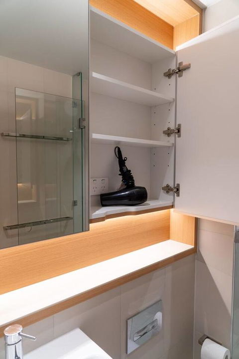 Two Bedroom Darling Harbour Apt Chinatown CBD UTS - Dalby Accommodation 31