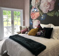 Chanticleer Gardens - Dalby Accommodation