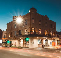 Crown Hotel Surry Hills - Dalby Accommodation