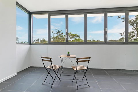 Stylish And Neat Two Bed Apartment In Wentworth Point - Dalby Accommodation 8