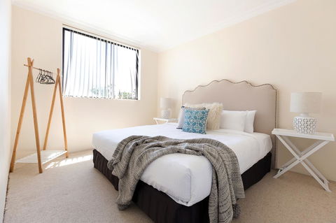 Stay In The Heart Of Randwick With Style - Dalby Accommodation 2