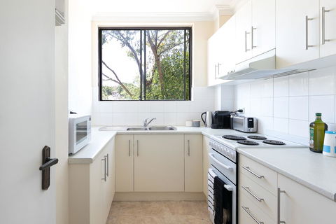 Stay In The Heart Of Randwick With Style - Dalby Accommodation 3