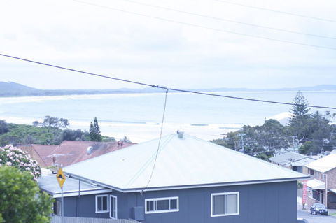 Clareview, 8 Korogora Street - Dalby Accommodation 8